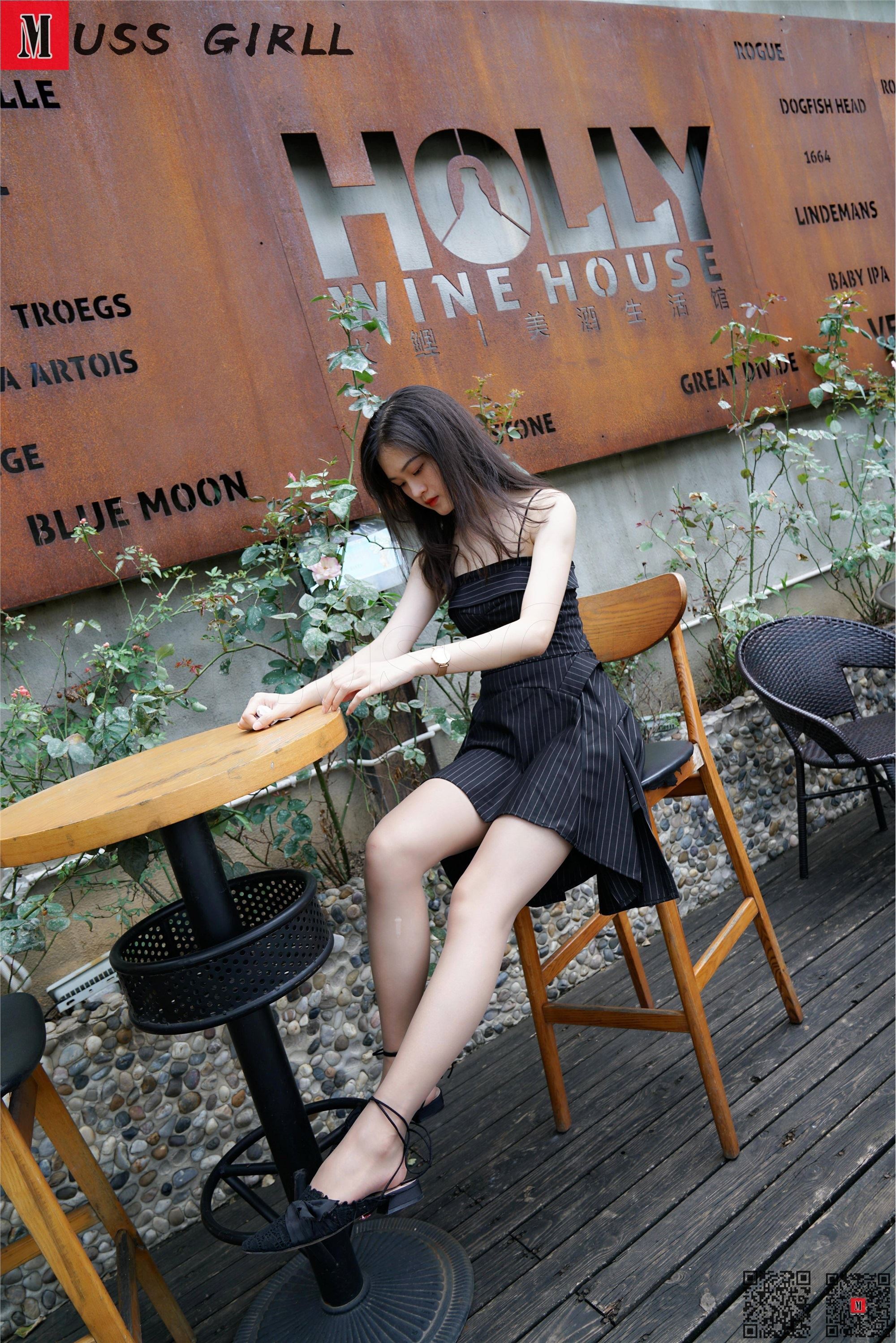 MussGirl慕丝女郎  NO.246-条纹连衣裙肉丝高跟